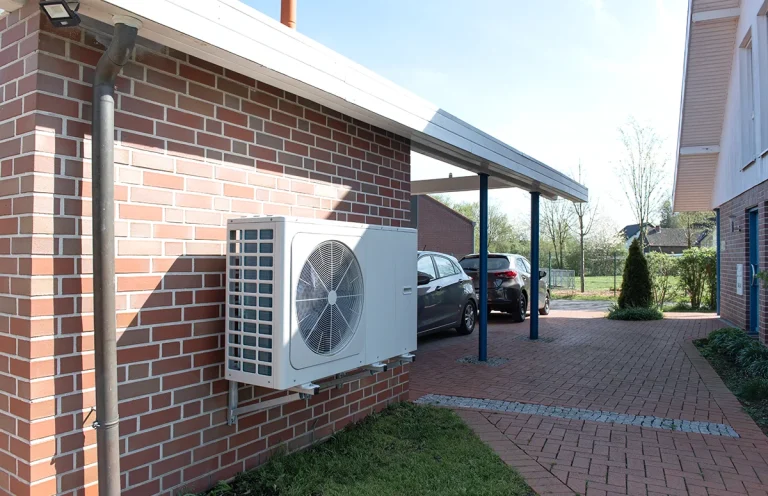 Air Source Heat Pumps by Ambient Heat
